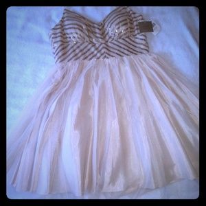 Aidan Mattox sequins tulle dress!